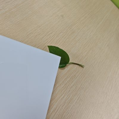 Высокопрочные полистирольные пластиковые листы для розничных дисплеев Рекламные знаки и защитные упаковки