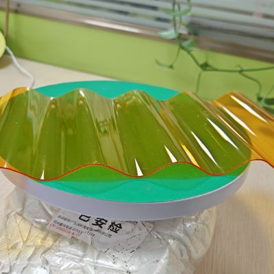 Хорошая цена. Оранжевый поликарбонатный гофрированный лист идеальное решение как для практических, так и для декоративных кровельных и боковых проектов онлайн