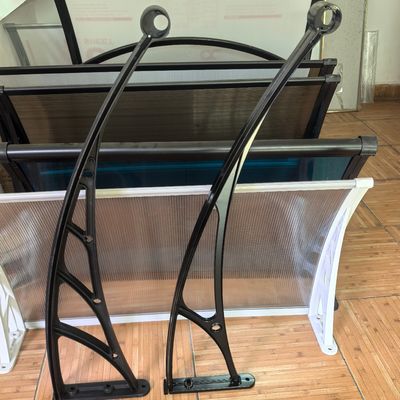 Хорошая цена. Прочный кронштейн из алюминиевого сплава для самостоятельной сборки навесов, надежно удерживающий листы поликарбоната при ветре, дожде или снеговых нагрузках онлайн