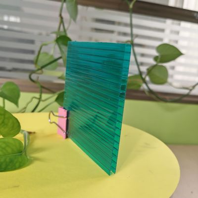 Хорошая цена. Двустенный поликарбонатный полый лист Место происхождения онлайн